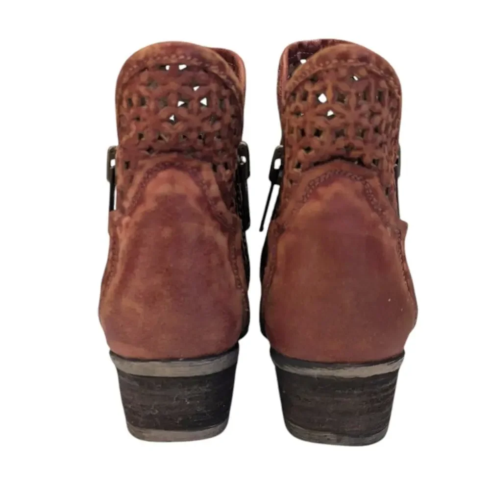 Circle G by Corral Distressed  Ankle Boots GUC Size 6.5   S3751